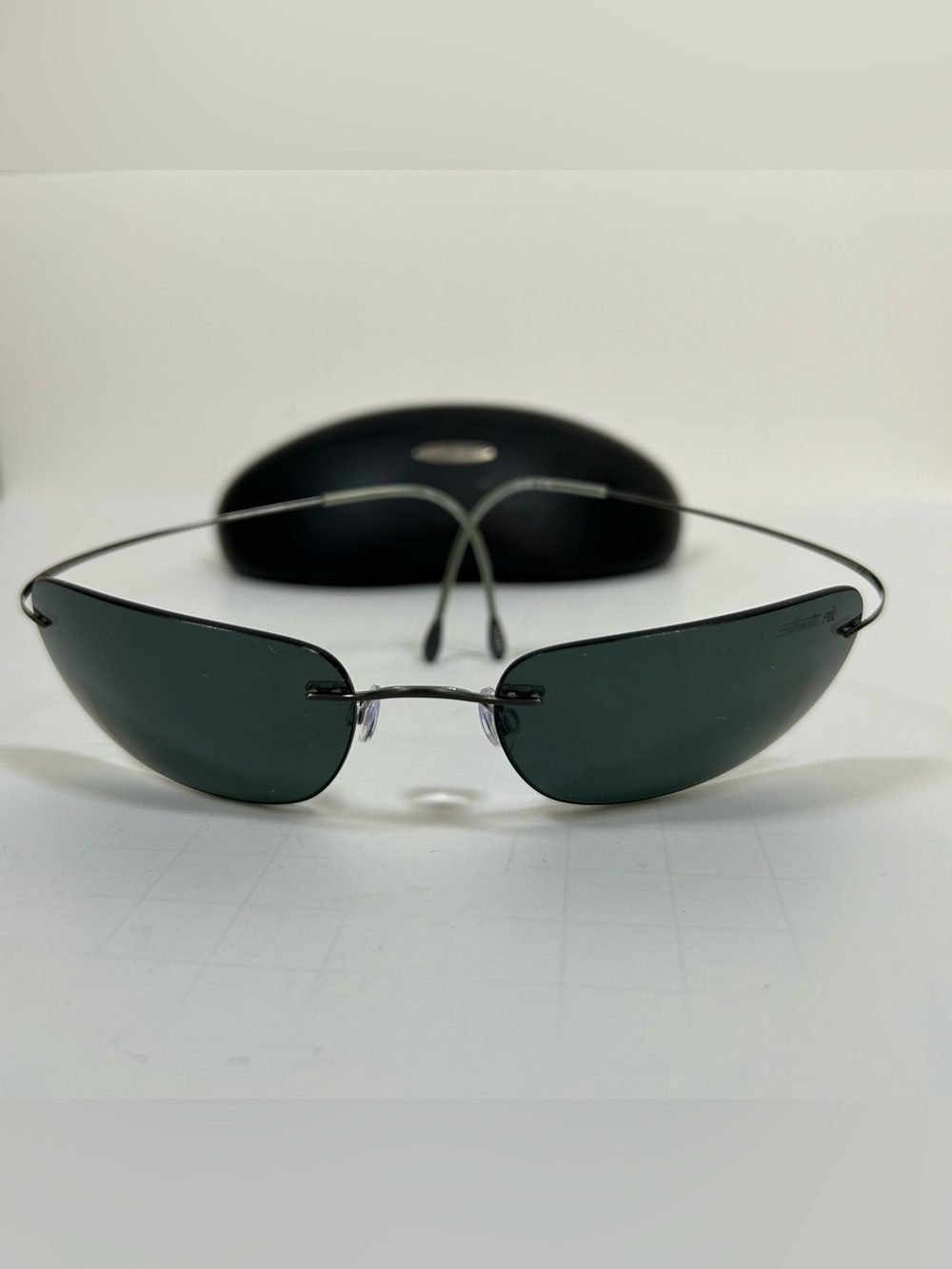 Vintage SILHOUETTE M 8562  Rimless Sunglasses With Case made In Austria Titanium